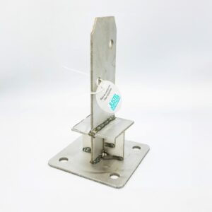 Pied de poteau inox A4 130X130X220MM